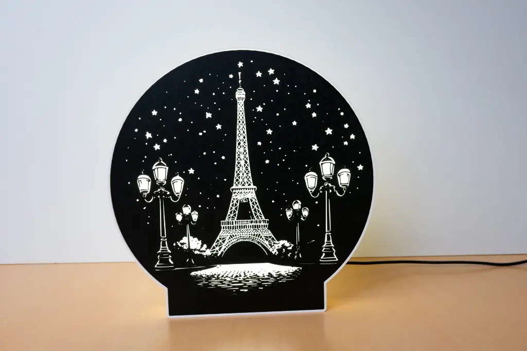 lampe paris cadre blanc éclairée allumée 2.webp