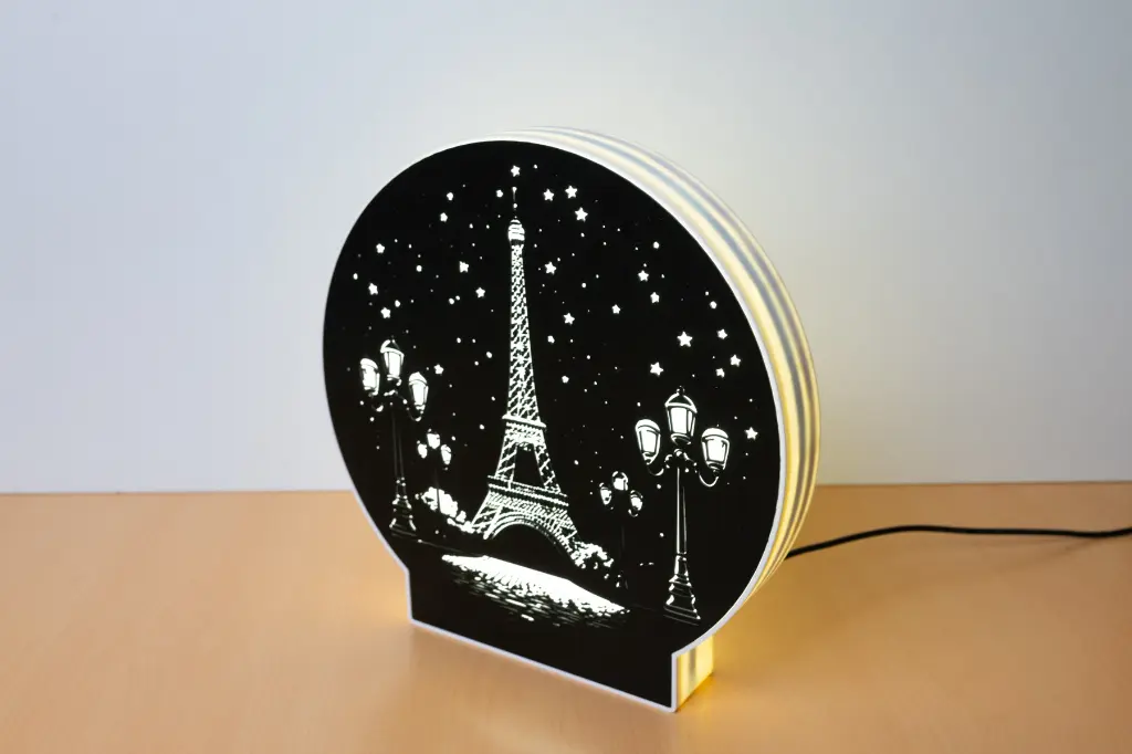 lampe paris cadre blanc éclairée allumée.webp