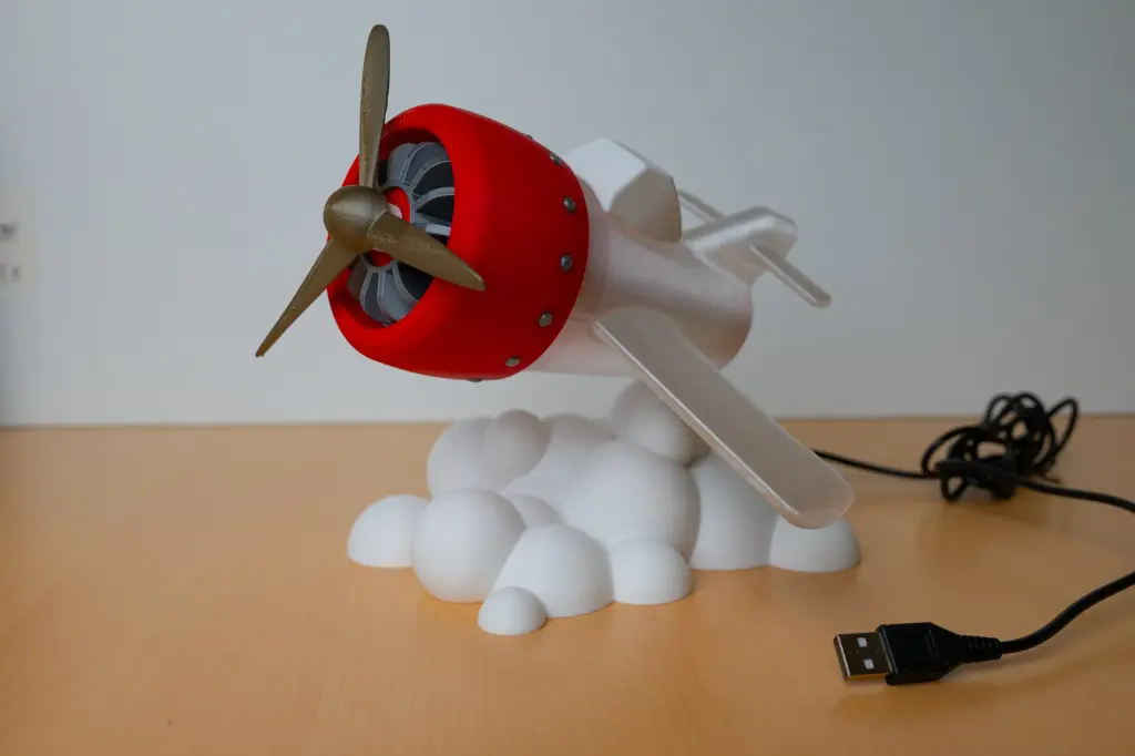 lampe avion translucide iceblue 4.webp